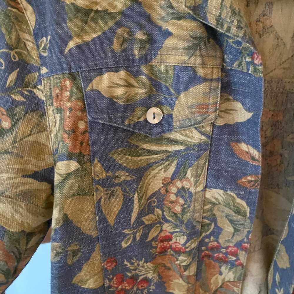 Lightweight jacket - Picture 2 of 4